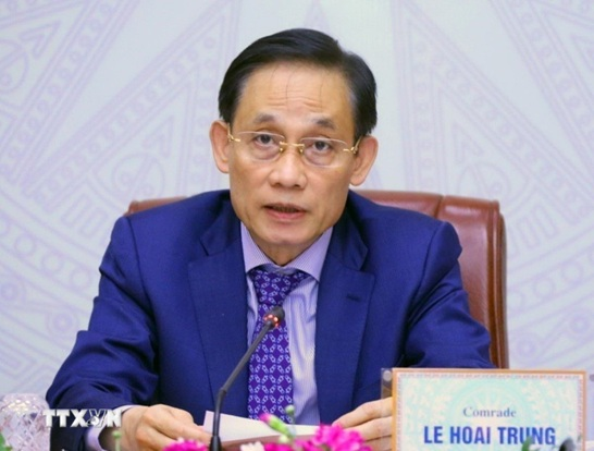 Đồng chí Lê Hoài Trung điện đàm với Bộ trưởng Ngoại giao Anh